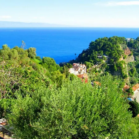 Terra Rossa Taormina